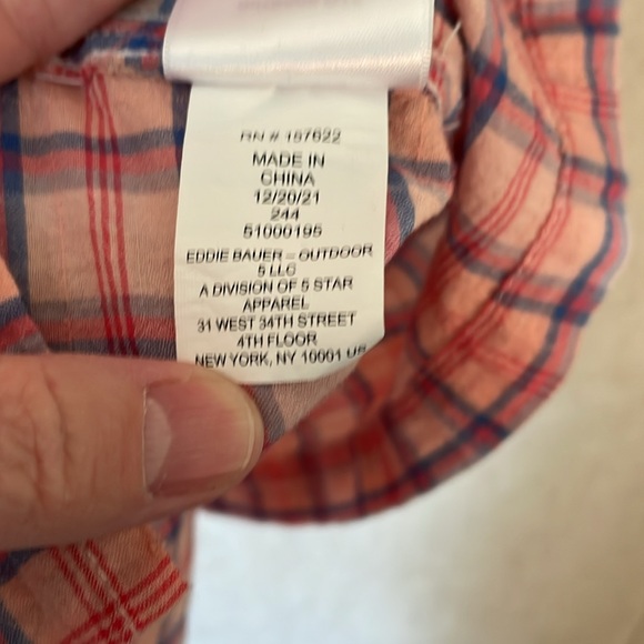 Eddie Bauer women’s cotton short sleeve button up v neck shirt. Size xl. - Picture 10 of 11